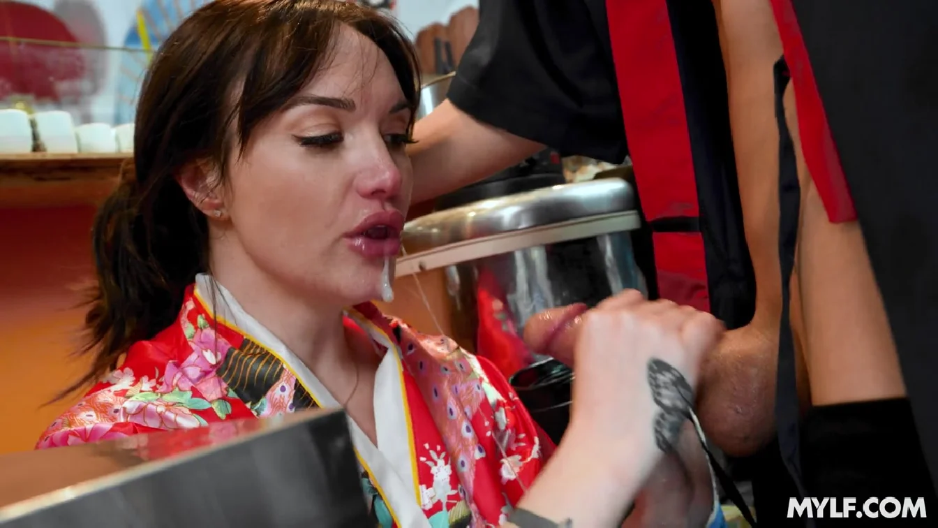 MylfSingles Lily Lane And Paris Lincoln XXX